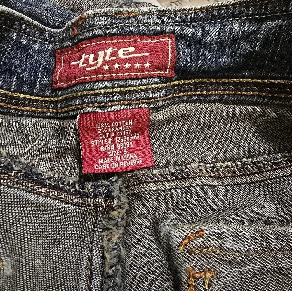 Jeans - Picture 6 of 6